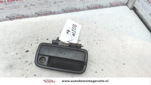 O80855 Gebruikte portiergreep 2deurs rechts Daihatsu Charade
