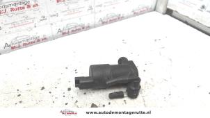 O115446 Gebruikte ruitensproeierpomp voor Citroen C4