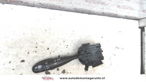 O102172 Gebruikte pinker schakelaar Daihatsu Sirion