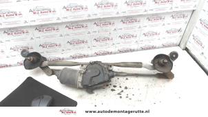 O119190 Gebruikte ruitenwismotor+mechaniek Daihatsu Sirion
