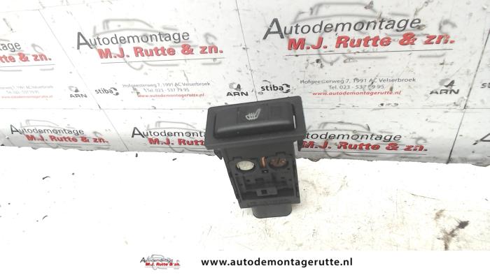 Gebruikte Stoelverwarmings Schakelaar Lexus IS 200 O106886
