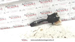 O101883 Gebruikte schakelaar richtingaanwijzer Lexus IS 200