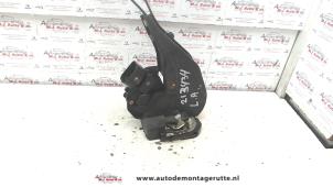 O83405 Gebruikte slotmechaniek portier 4deurs links-achter Lexus IS 200