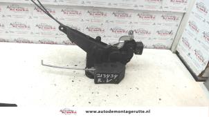 O83706 Gebruikte slotmechaniek portier 4deurs rechts-voor Lexus IS 200