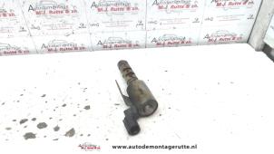 O119837 Gebruikte nokkenas verstelling Lexus IS 200