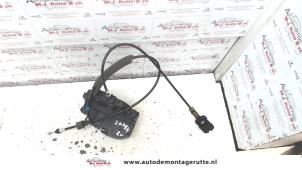 O83673 Gebruikte slotmechaniek portier 4deurs rechts-voor Nissan Note