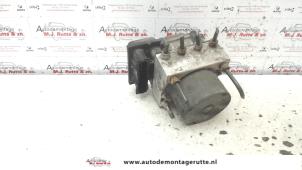 O114872 Gebruikte abs pomp Toyota Aygo