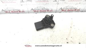 O121937 Gebruikte sensor map (inlaatspruitstuk) Skoda Octavia
