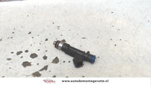Gebruikte Injector (benzine injectie) Dacia Sandero I (BS) 1.6 Prijs € 20,00 Margeregeling aangeboden door Autodemontage M.J. Rutte B.V.