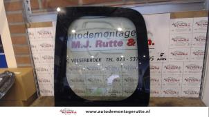 Gebruikte Ruit 2Deurs rechts-achter Renault Kangoo Express (FW) 1.5 dCi 105 FAP Prijs op aanvraag aangeboden door Autodemontage M.J. Rutte B.V.