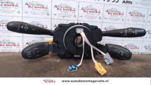 O102867 Gebruikte stuurkolomschakelaar Peugeot 307