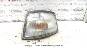 O75718 Gebruikte pinker links Mazda Demio