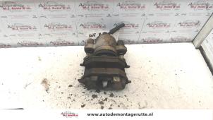 O112047 Gebruikte remklauw (tang) rechts-voor Volkswagen Golf