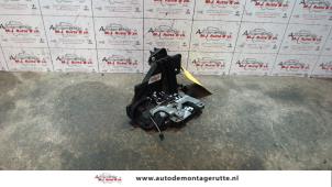 O83922 Gebruikte slotmechaniek portier 4deurs rechts-achter Volkswagen Polo
