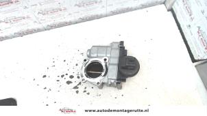 O122929 Gebruikte gasklephuis Nissan Micra