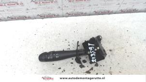 O101744 Gebruikte pinker schakelaar Dacia Logan