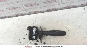 O103435 Gebruikte ruitenwis schakelaar Dacia Logan