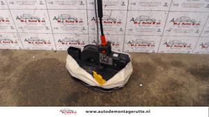 O83571 Gebruikte slotmechaniek portier 4deurs rechts-voor Opel Zafira