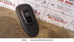 O108249 Gebruikte ruit schakelaar elektrisch Seat Leon