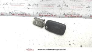 Gebruikte Deurslot Cilinder links Audi A4 Avant (B6) 3.0 V6 30V Prijs op aanvraag aangeboden door Autodemontage M.J. Rutte B.V.