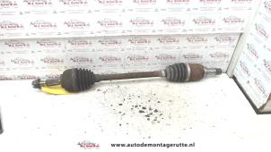 O111306 Gebruikte cardanas links-voor (vwa) Renault Clio