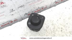 O105856 Gebruikte schakelaar spiegel Volkswagen Passat