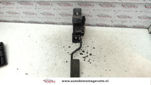 O110523 Gebruikte gaspedaal Mitsubishi Grandis