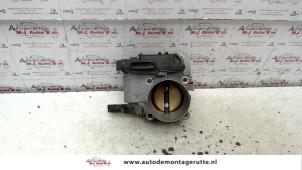 O123318 Gebruikte gasklephuis Mitsubishi Grandis