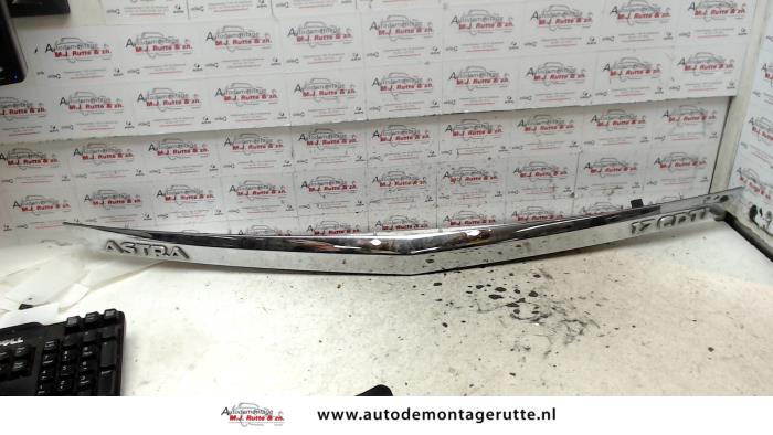 Gebruikte Schakelaar achterklep Opel Astra O90443