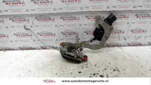 O83835 Gebruikte slotmechaniek portier 4deurs rechts-voor Suzuki Ignis