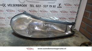 O73282 Gebruikte koplamp rechts Ford Mondeo