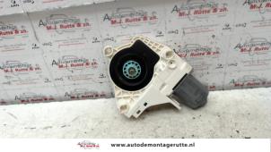 O90168 Gebruikte portierruitmotor Skoda Superb