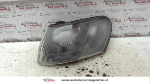 O76861 Gebruikte stadslicht links Toyota Corolla