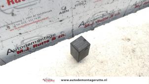 O105542 Gebruikte relais Mitsubishi Outlander