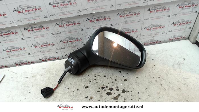 Gebruikte Buitenspiegel rechts Seat Leon O88038