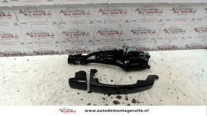 O80546 Gebruikte portiergreep 2deurs rechts Opel Tigra