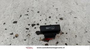 O98907 Gebruikte bandenspanning schakelaar Skoda Octavia