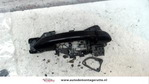 O89567 Gebruikte portiergreep 4deurs rechts-achter Volkswagen Passat