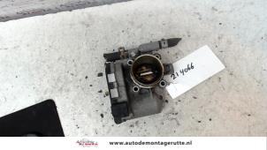 O122394 Gebruikte gasklephuis Opel Tigra