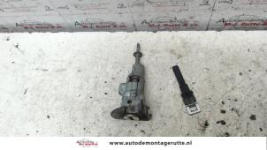 O81467 Gebruikte cilinderslot portier links Volkswagen Passat