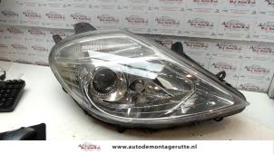 O74110 Gebruikte rechter koplamp Citroen C8