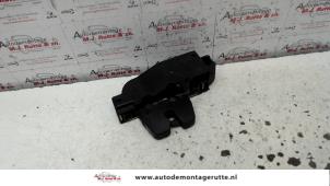 O91823 Gebruikte slotmechaniek achterklep Citroen C8