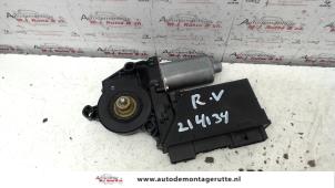 O89924 Gebruikte portierruitmotor Volkswagen Touareg