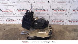 O82316 Gebruikte portierslot mechaniek 2deurs links BMW 3-Serie