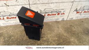 O104271 Gebruikte alarmlicht schakelaar Hyundai Matrix