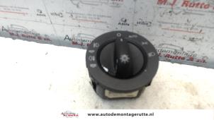 O100921 Gebruikte schakelaar licht Audi A6