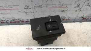 O106867 Gebruikte stoelverwarmings schakelaar Volkswagen Touareg