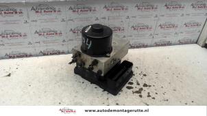 O114780 Gebruikte abs pomp Volkswagen Touareg