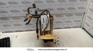 O120534 Gebruikte brandstofpomp elektrisch Volkswagen Touareg
