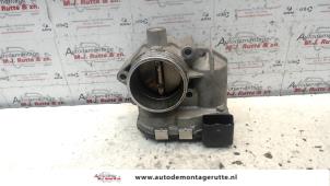 O123126 Gebruikte gasklephuis Citroen C2